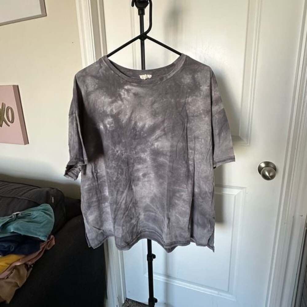 La Miel Gray Tie Dye Box Fit T Shirt